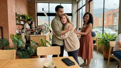 Día del Abrazo (21 de enero): la historia y la ciencia detrás de un gesto que a veces olvidamos